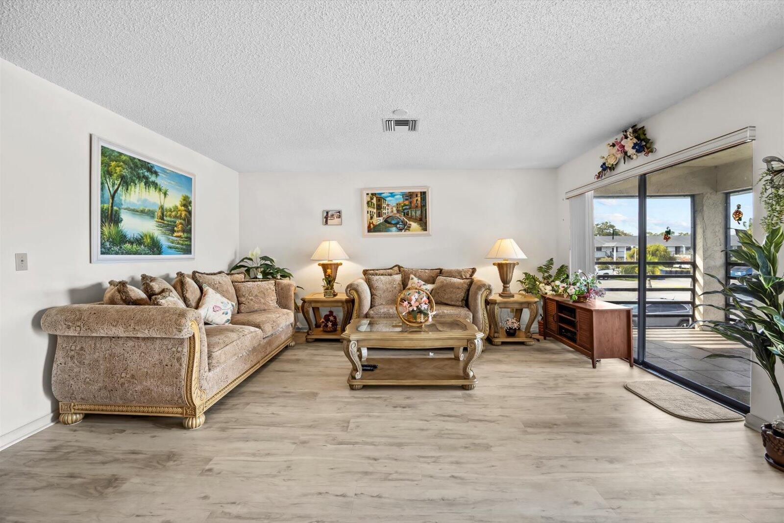 PARKVIEW CONDO - Residential