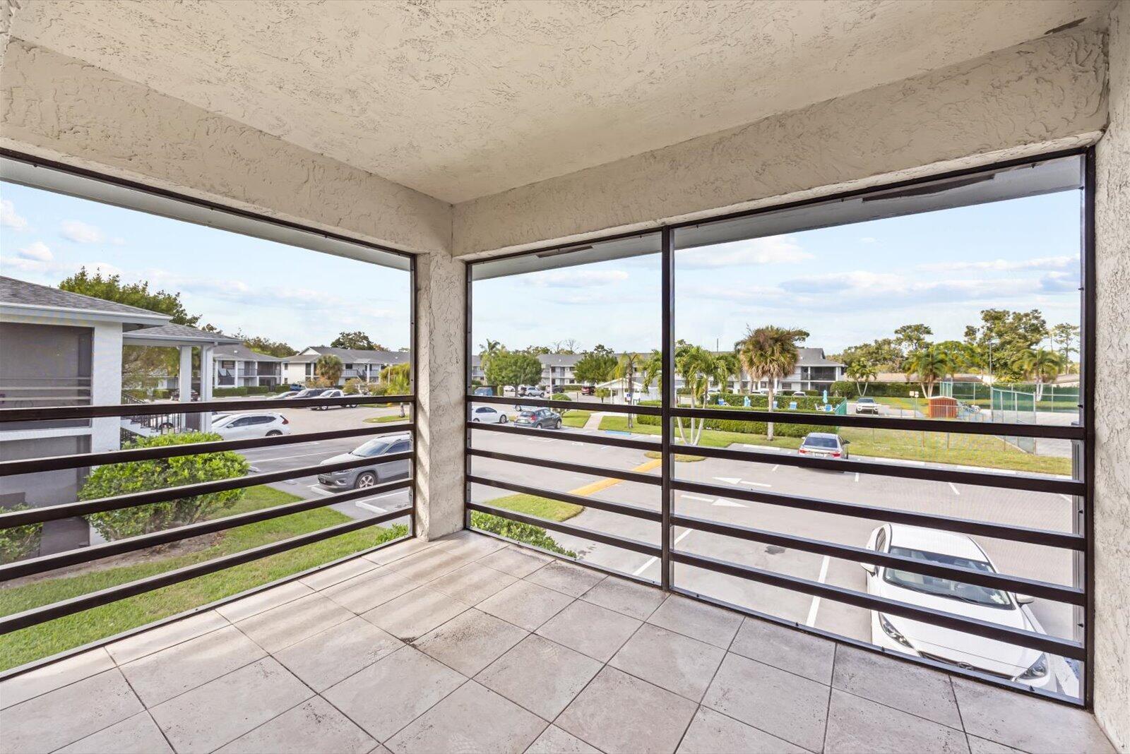 PARKVIEW CONDO - Residential