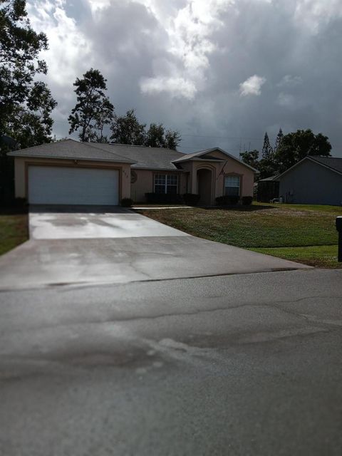 A home in Port St Lucie