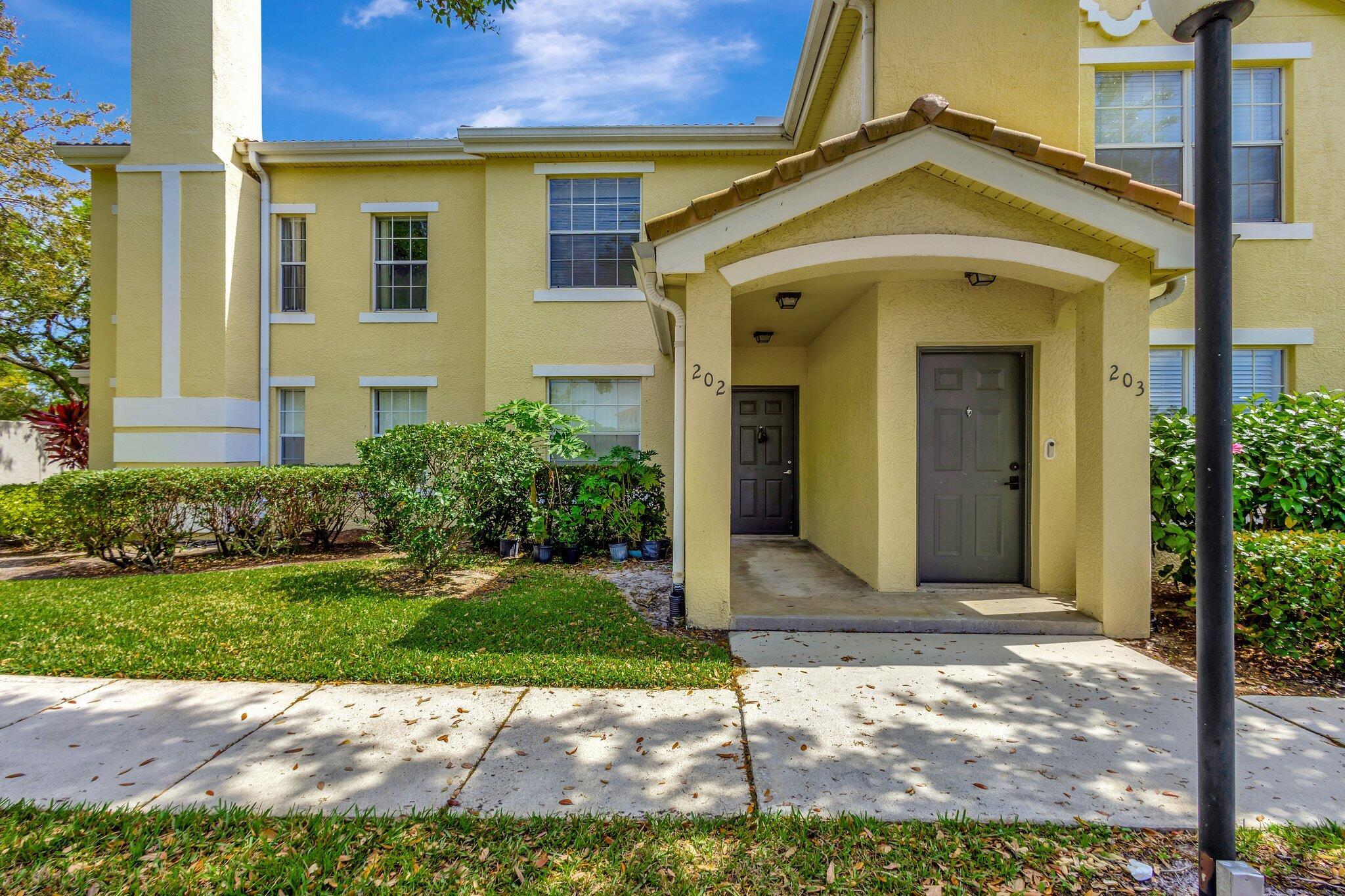 Welcome to the Belmont at St Lucie West. Tucked away gated community in & the heart everything.This !500+ sq st 3 bedroom unit has new carpet & tile flooring and interior newly painted. Lots of light & with a wall removed in the kitchen living area creates the open concept that has access to covered balcony. Separate laundry room with newer washer & Dryer. The building is one of the most private in community & right near the gate & walk to clubhouse with pool & all the other amenities .You will be only minutes from 95 & Mets Stadium as well as shopping & restaurants all in walking distance. Seller offering $3000 to buyer in concessions.Come make it yours.