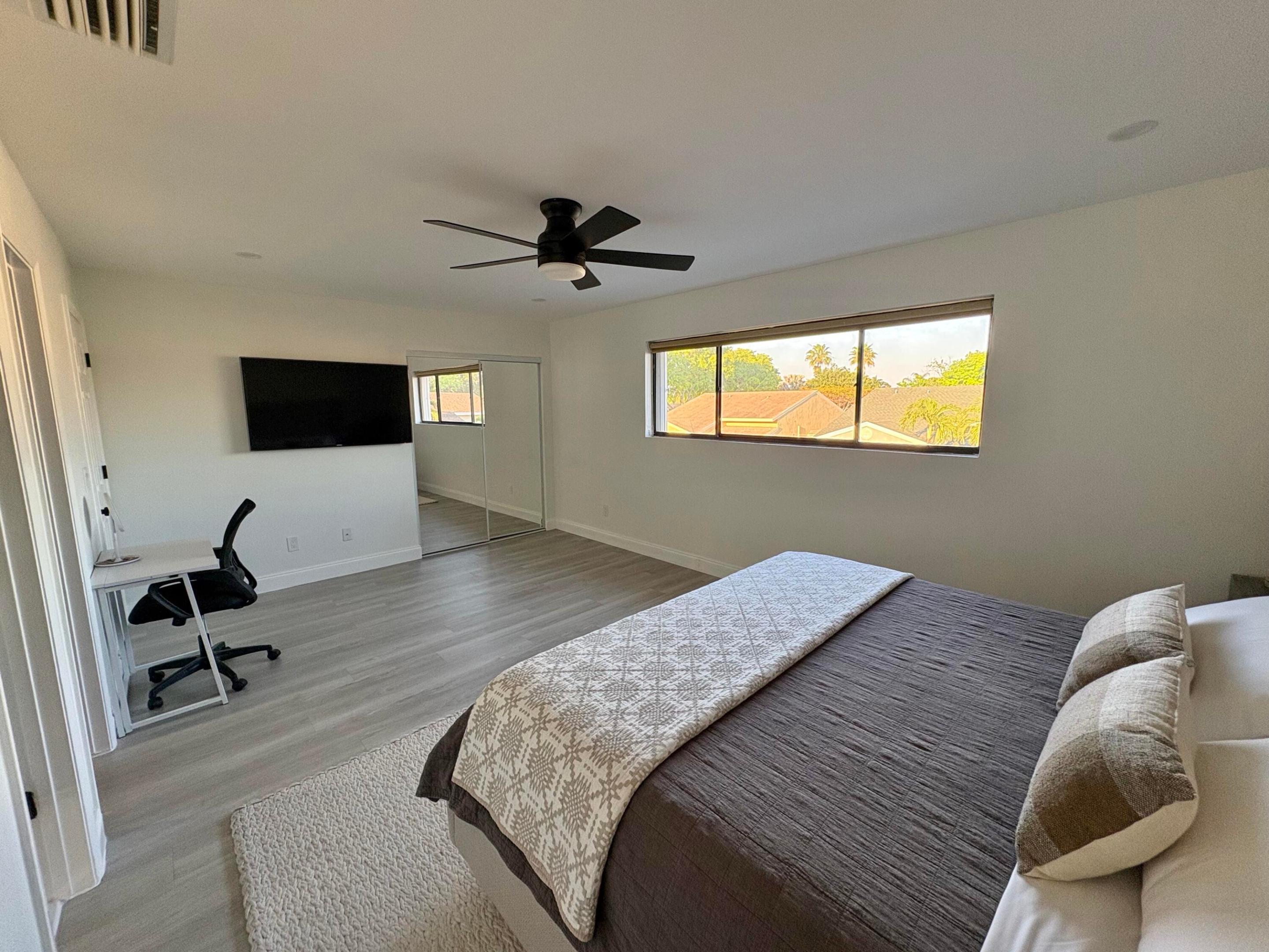 BOYNTON LAKES 4 - Residential