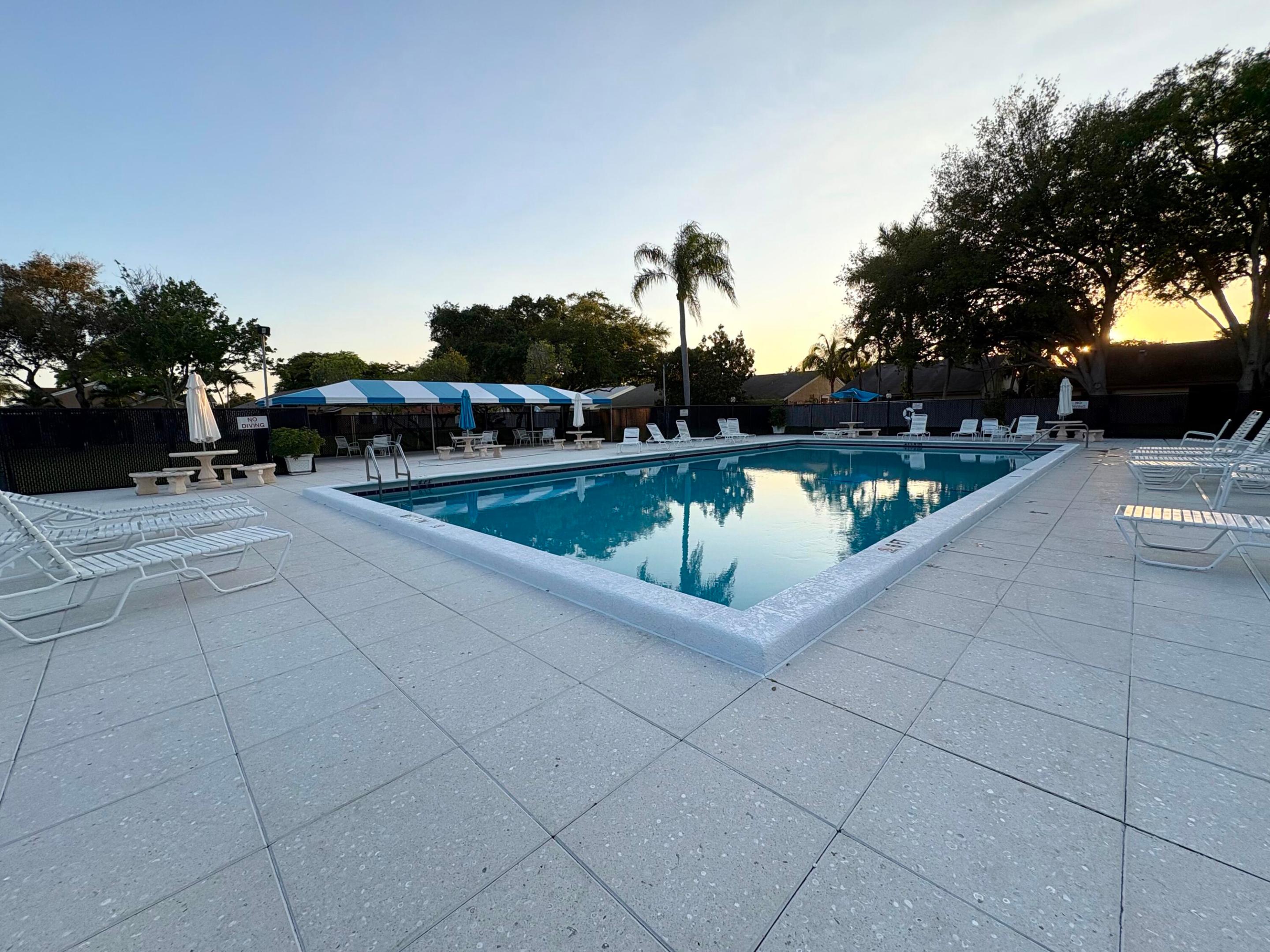 BOYNTON LAKES 4 - Residential