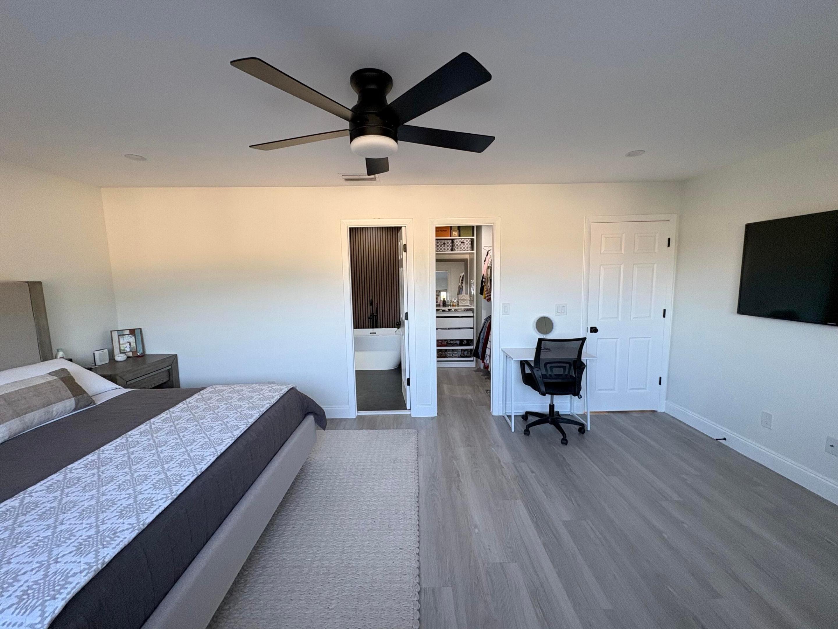 BOYNTON LAKES 4 - Residential