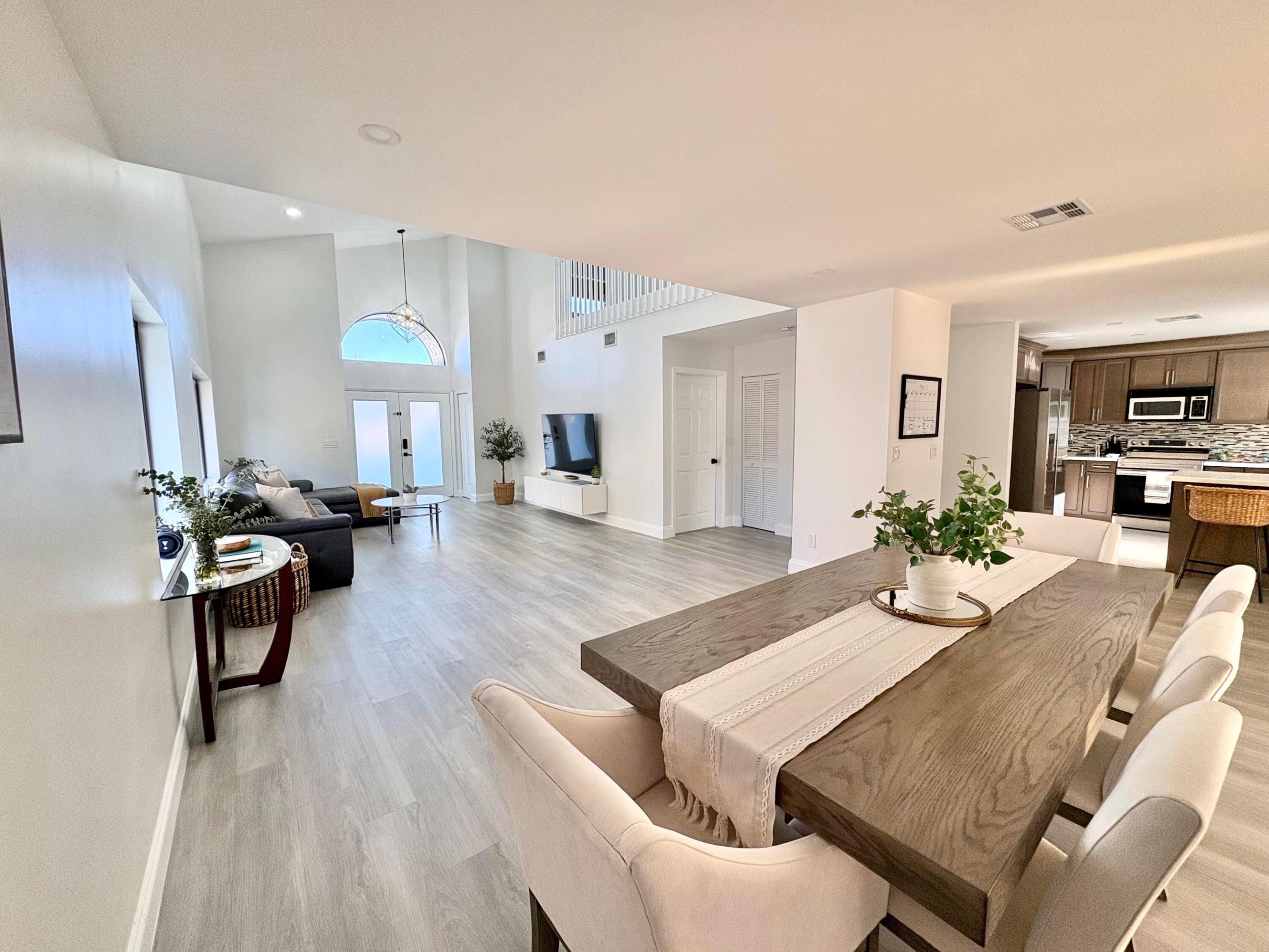 BOYNTON LAKES 4 - Residential