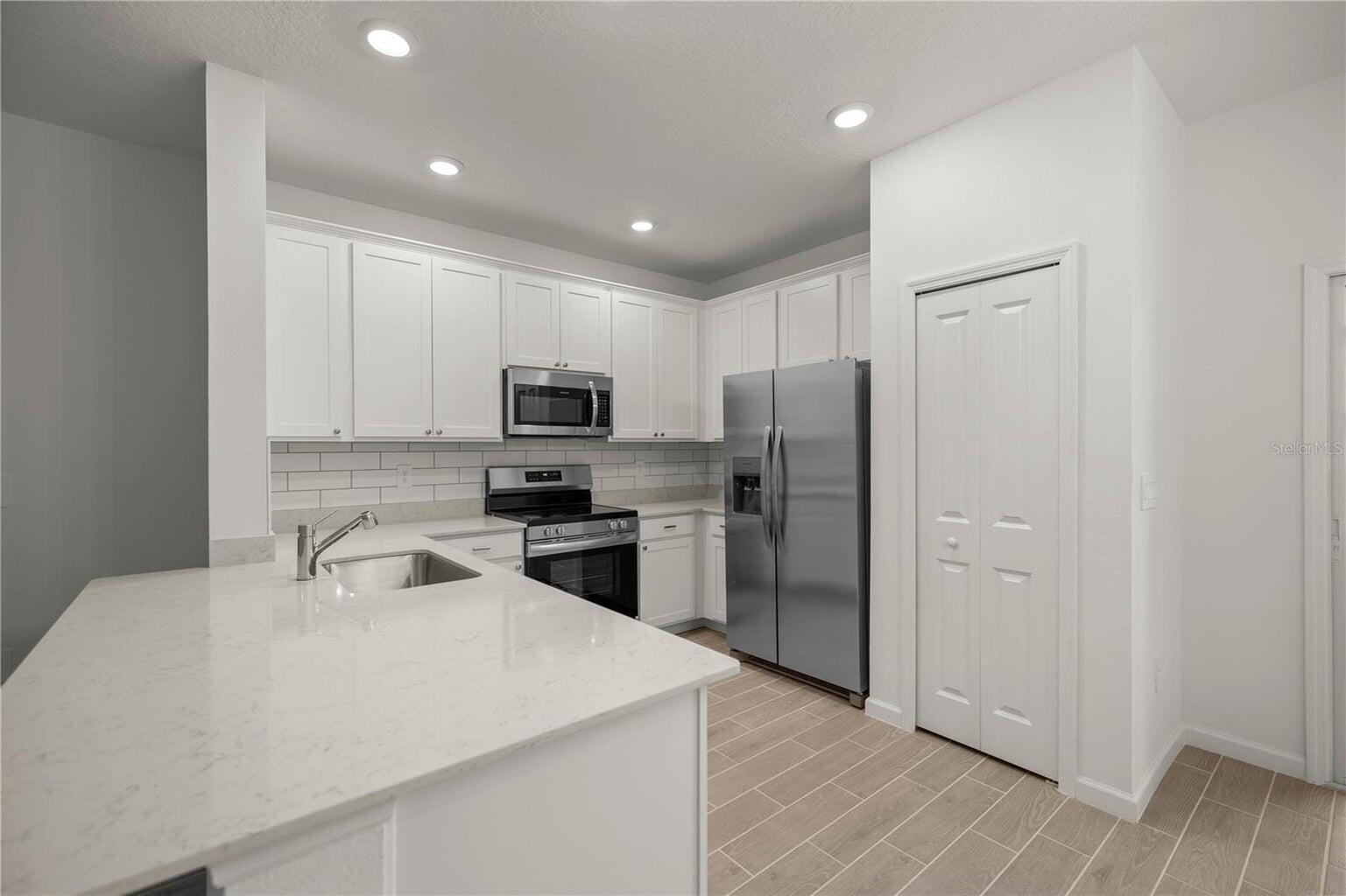 OAK HAMMOCK PRESERVE - Residential Lease