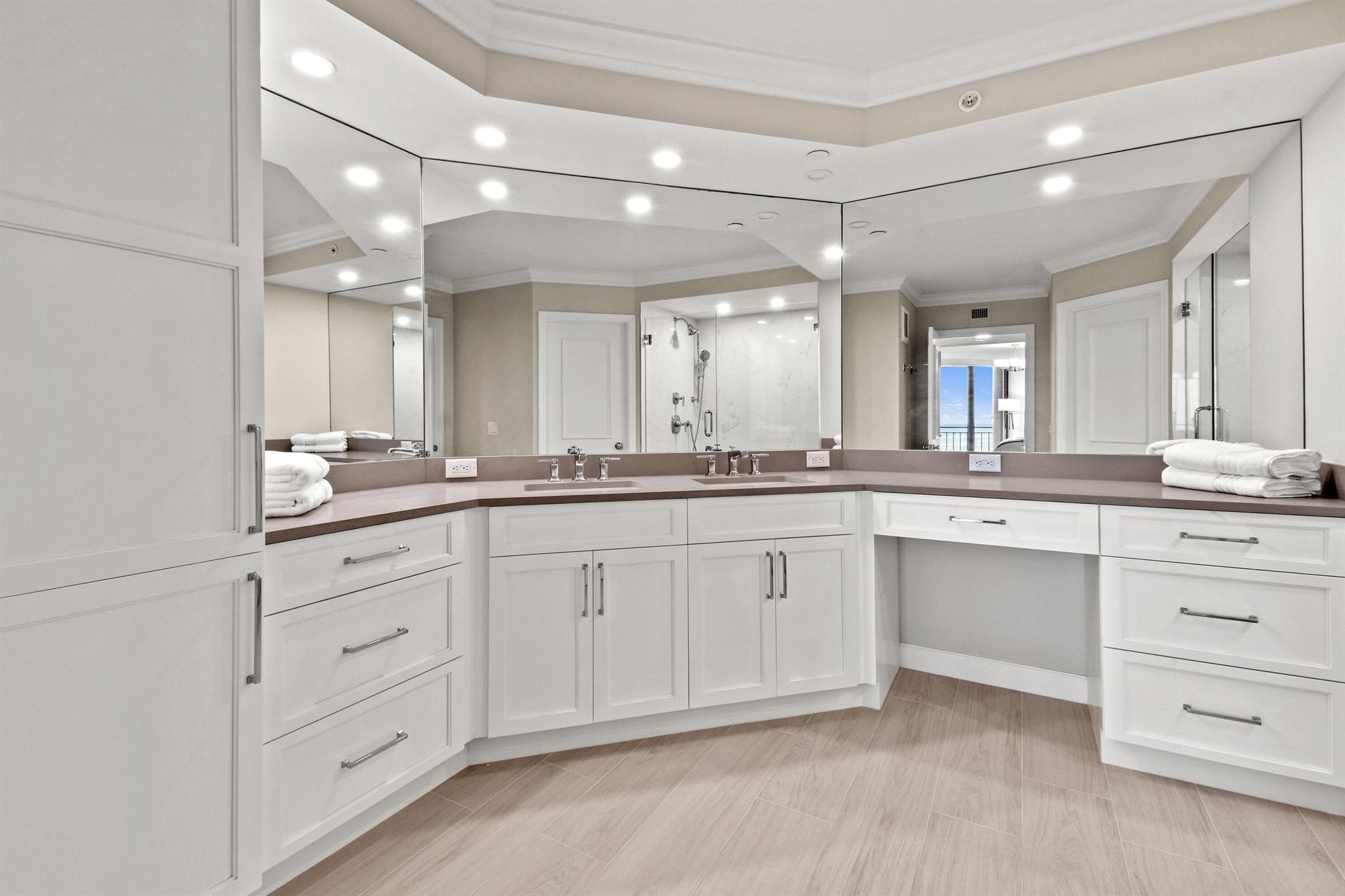 LANDFALL CONDO - Residential