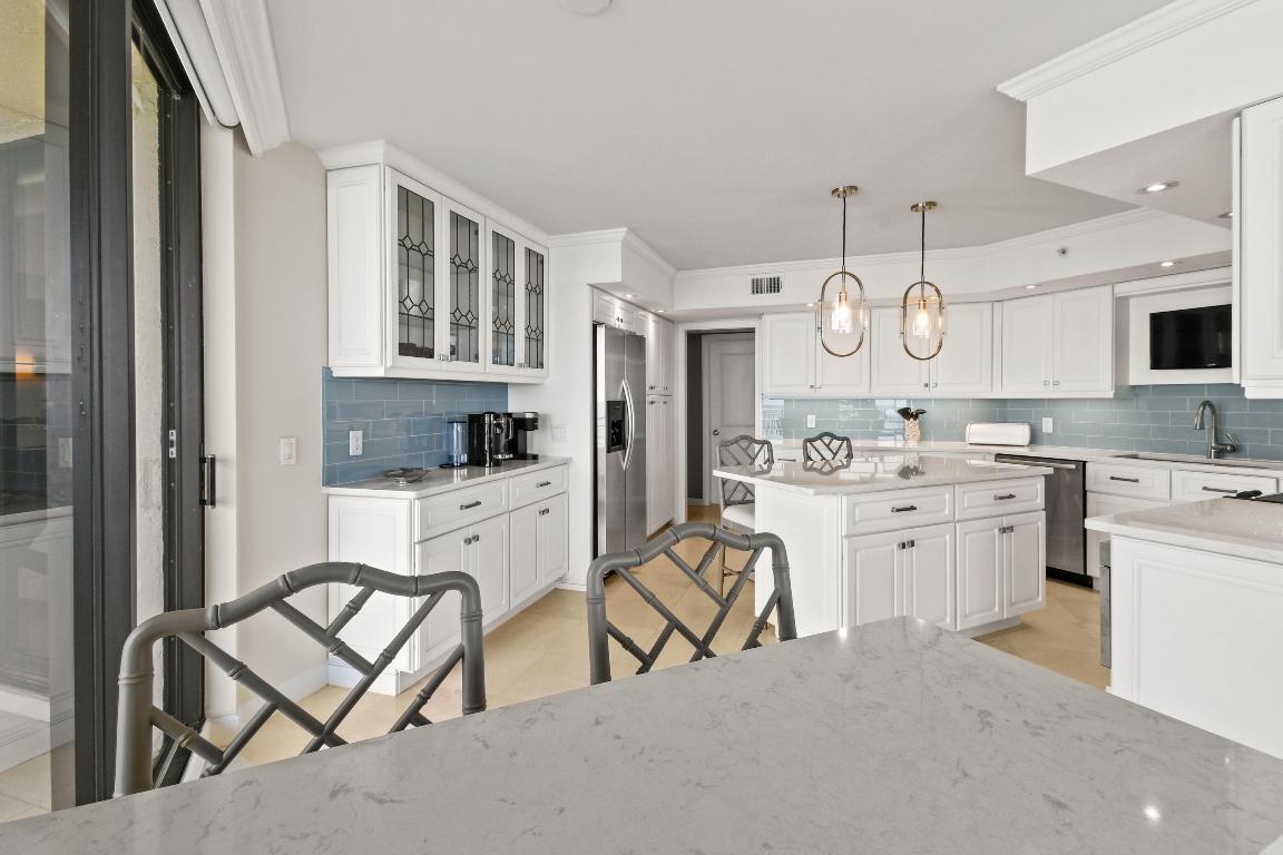 LANDFALL CONDO - Residential