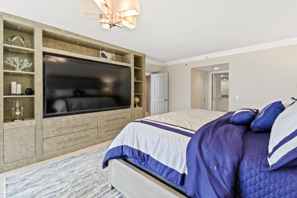 LANDFALL CONDO - Residential