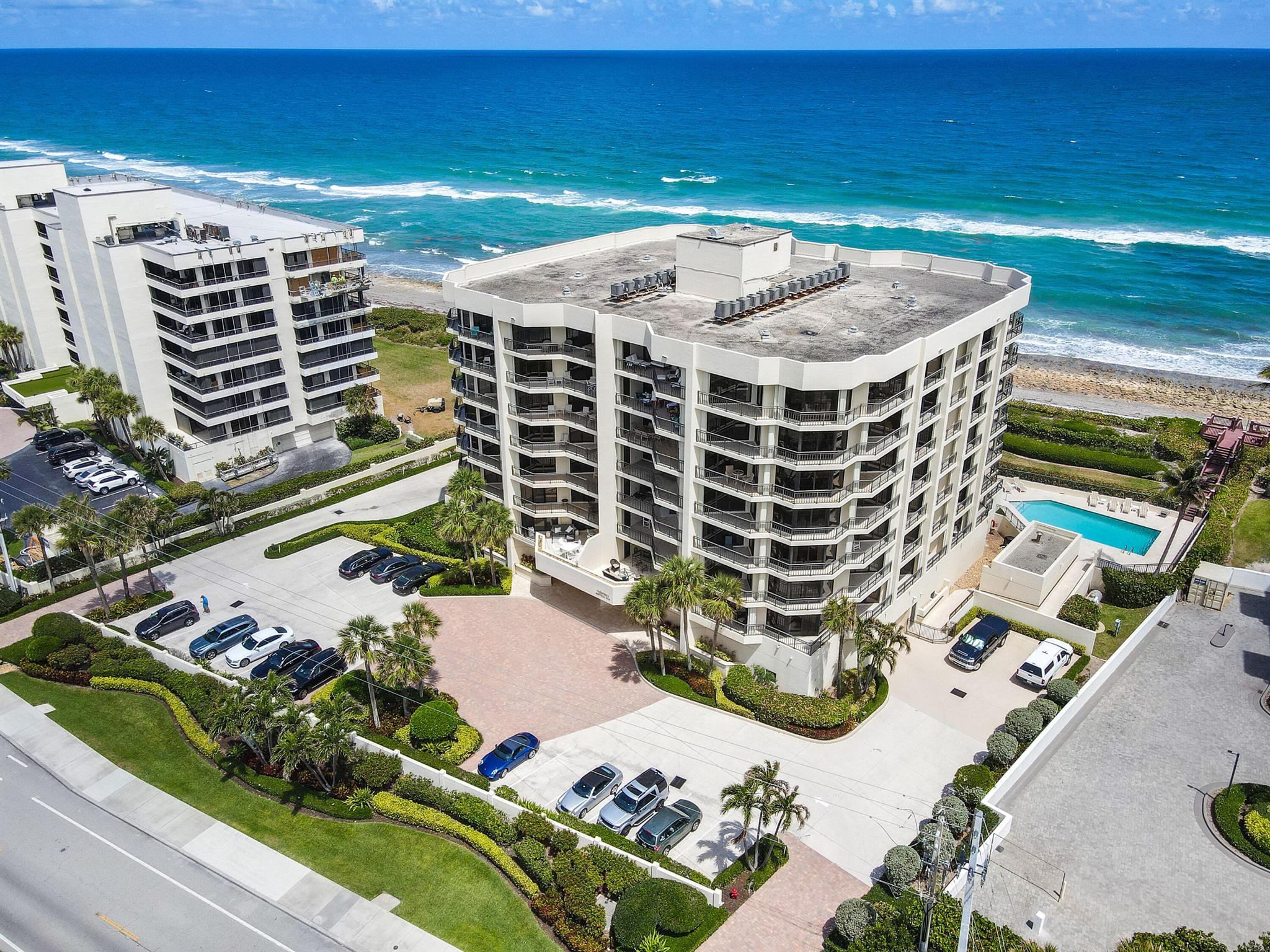 LANDFALL CONDO - Residential