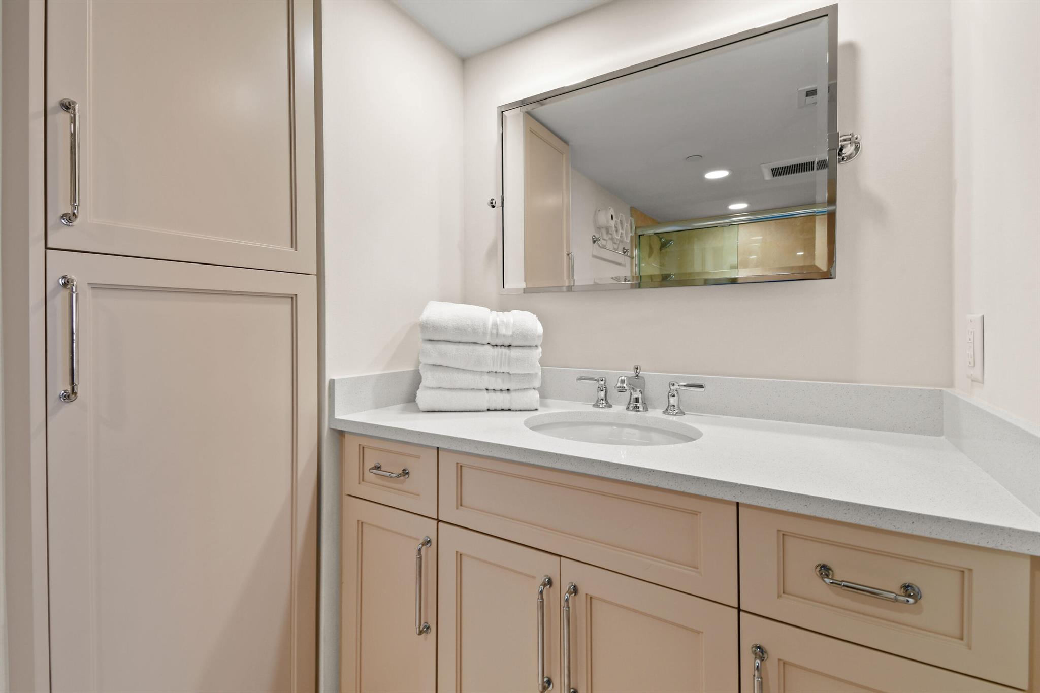LANDFALL CONDO - Residential