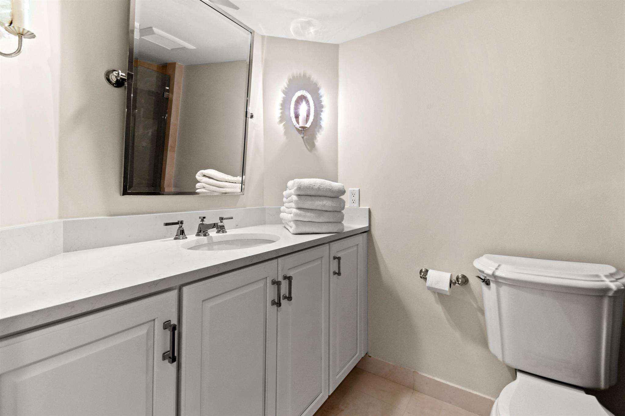 LANDFALL CONDO - Residential