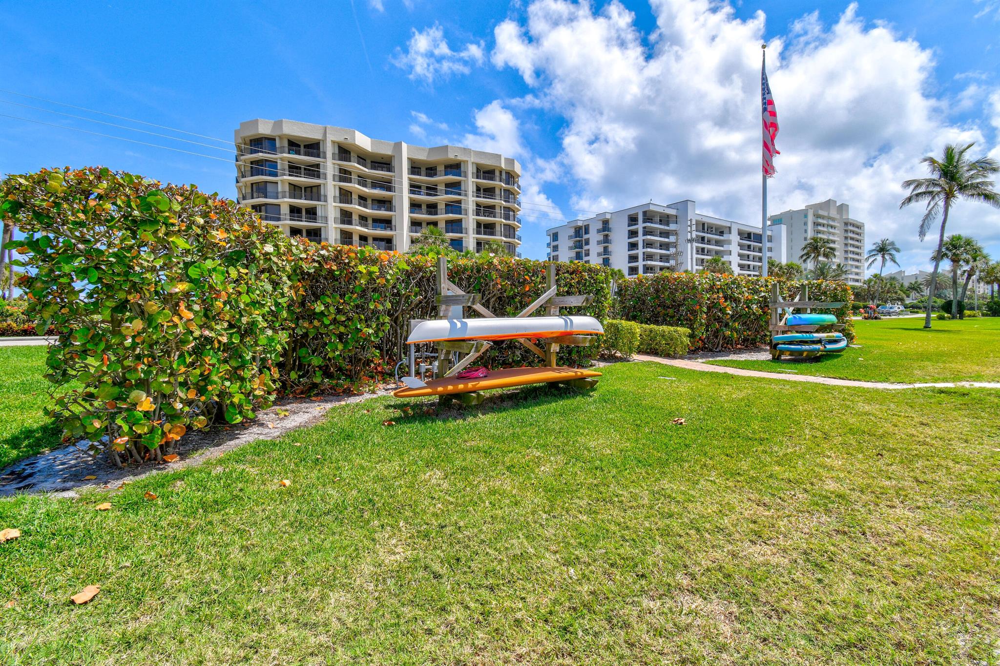 LANDFALL CONDO - Residential