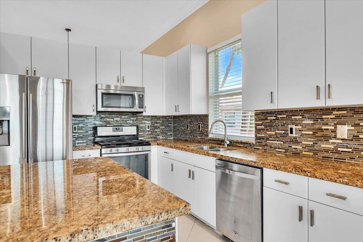 PEMBROKE FALLS PHASE 7 - Residential