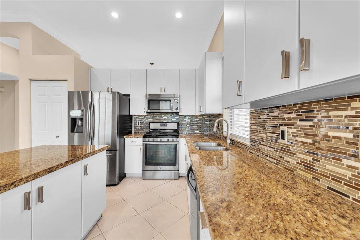 PEMBROKE FALLS PHASE 7 - Residential