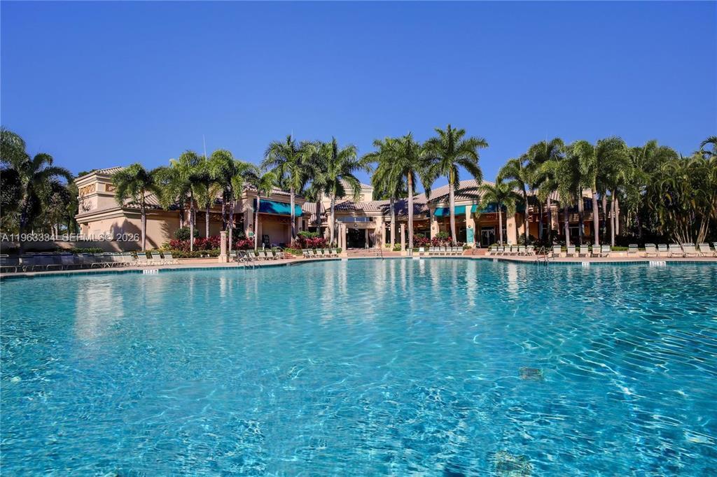 PEMBROKE FALLS PHASE 7 - Residential