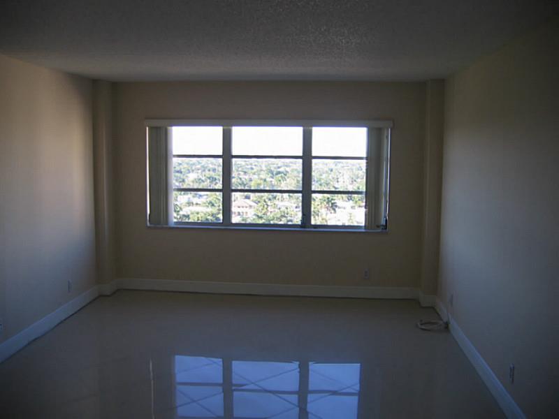 ESSEX TOWER CONDO - Residential Lease