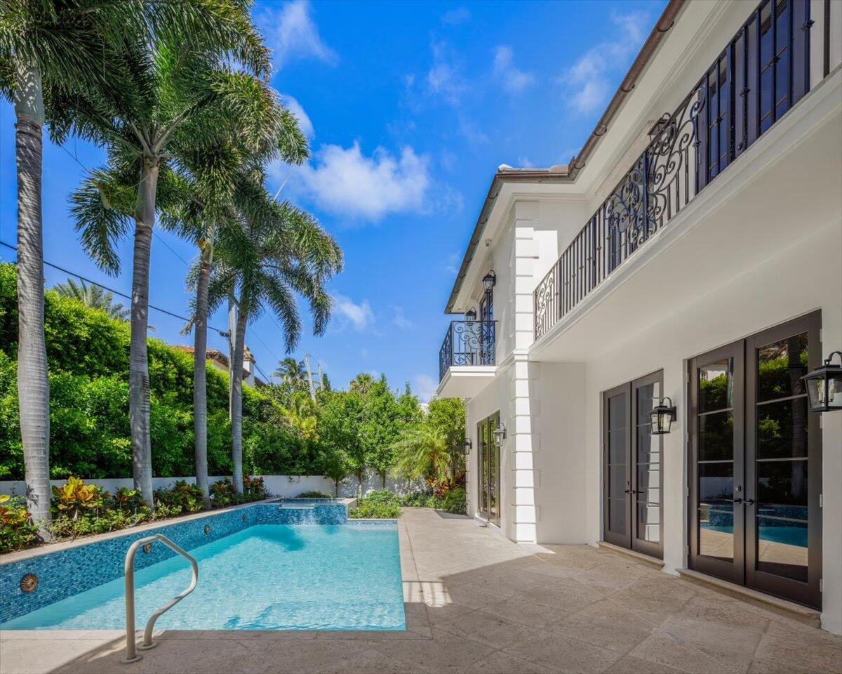 VIA VIZCAYA ADD IN - Residential