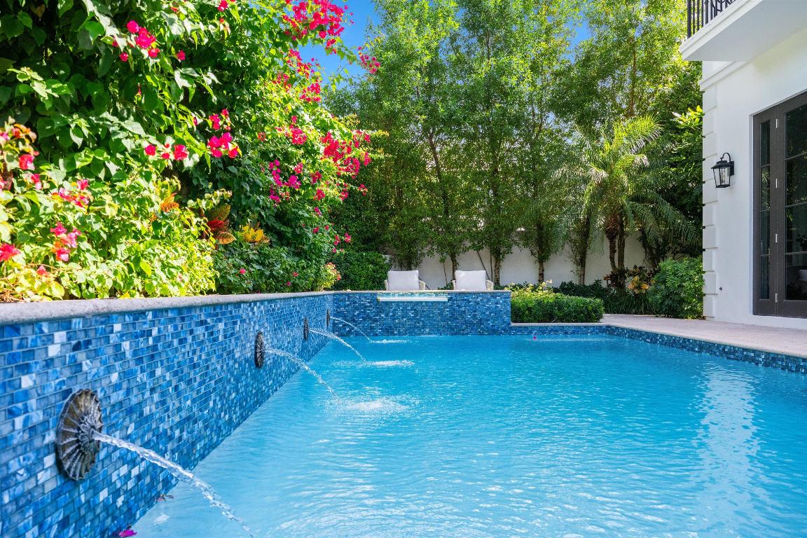 VIA VIZCAYA ADD IN - Residential