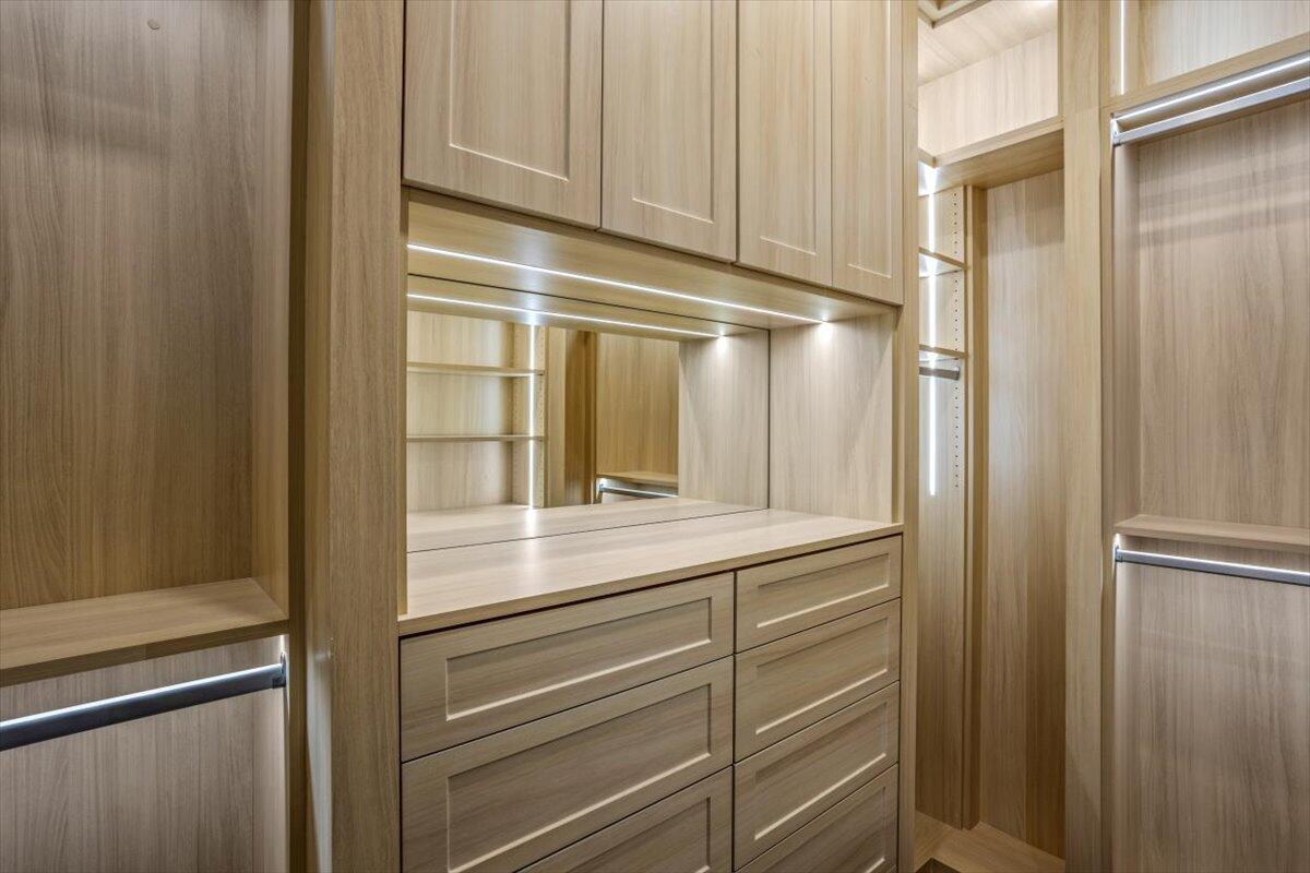 VIA VIZCAYA ADD IN - Residential