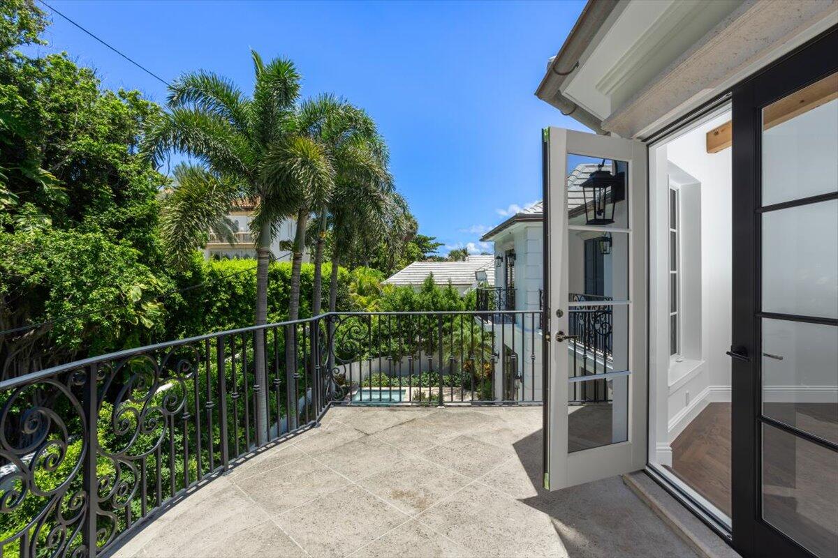 VIA VIZCAYA ADD IN - Residential