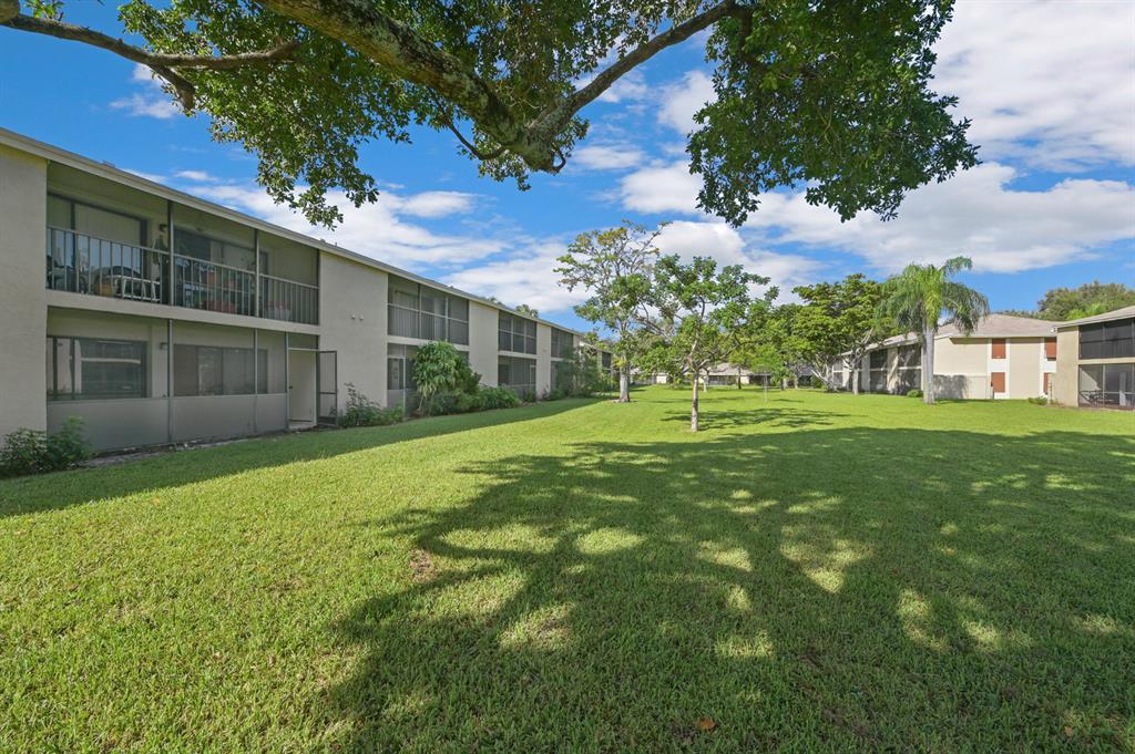 SANCTUARY PINES IN BOCA RATON CONDO - Residential