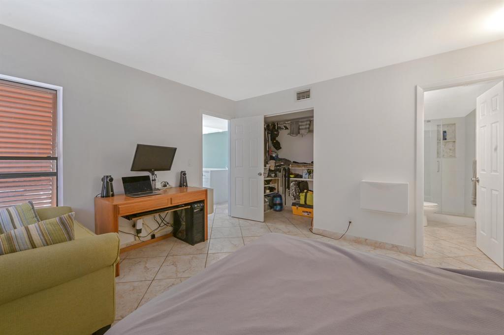 SANCTUARY PINES IN BOCA RATON CONDO - Residential