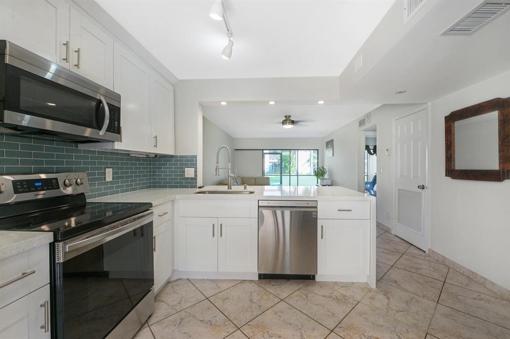 SANCTUARY PINES IN BOCA RATON CONDO - Residential