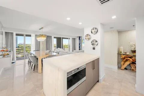 2025 Brickell Avenue Unit 1705, Miami, FL 33129 - MLS#: R11070584
