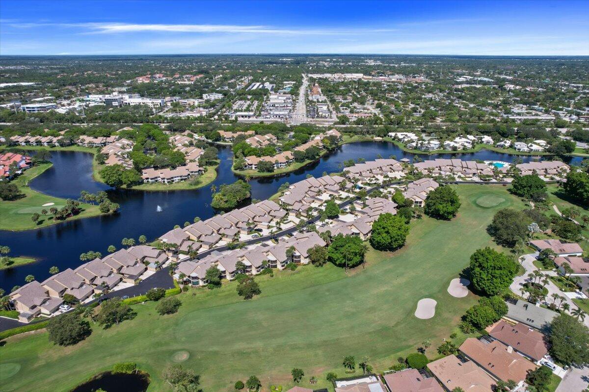 GREENS CAY OF JONATHANS LANDING - Residential