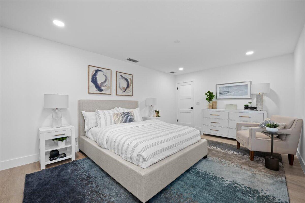 GREENS CAY OF JONATHANS LANDING - Residential