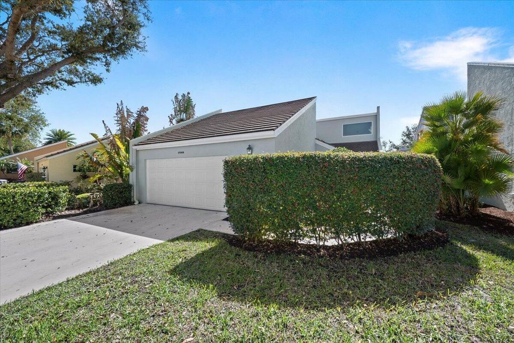 Photo of 17068 Traverse Circle, Jupiter, FL 33477 (MLS # R11169424)