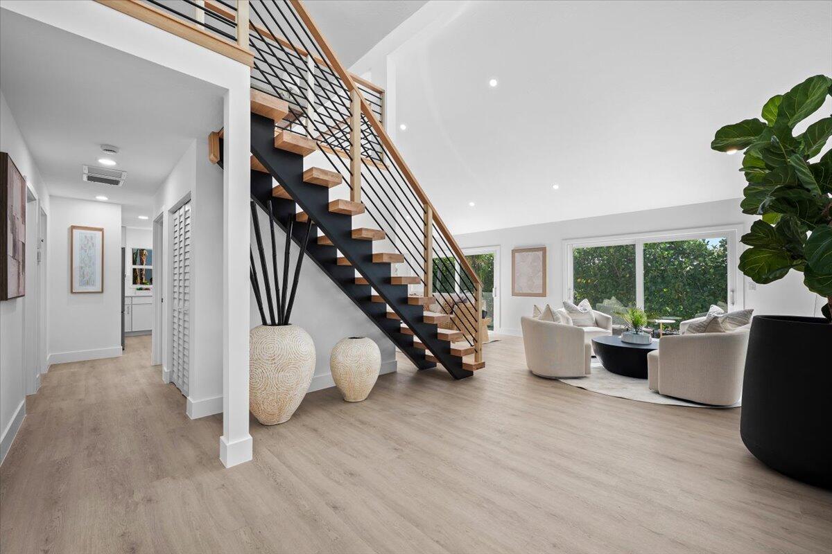 GREENS CAY OF JONATHANS LANDING - Residential