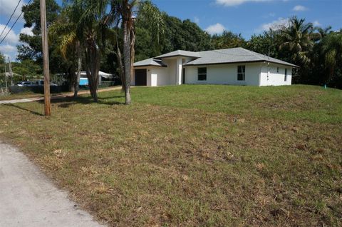 A home in Lake Worth