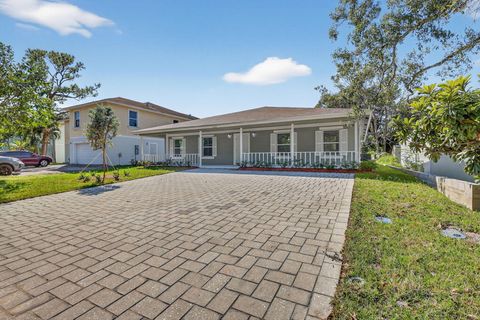 Property photo of 2206 S 34th Street, Fort Pierce, FL 34947
