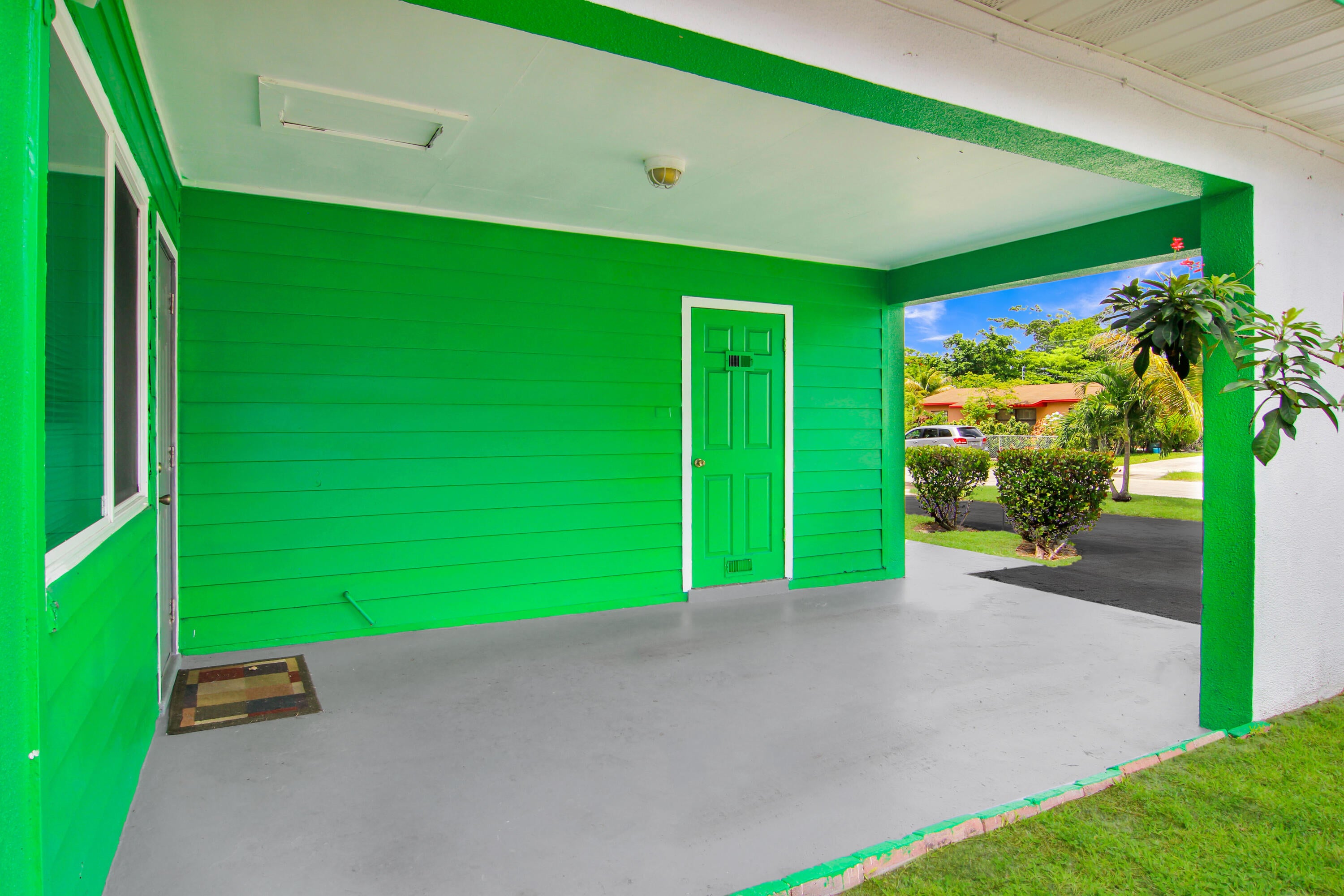 1650 NW 1ST Way