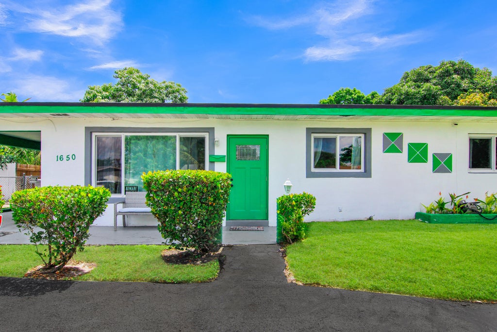 Photo of 1650 NW 1ST Way, Pompano Beach, FL 33060 (MLS # B26080900)