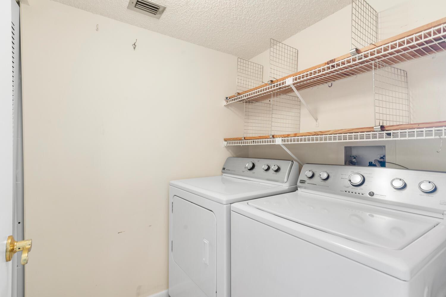 HUNTINGTON LAKES SEC THREE CONDOS - Residential