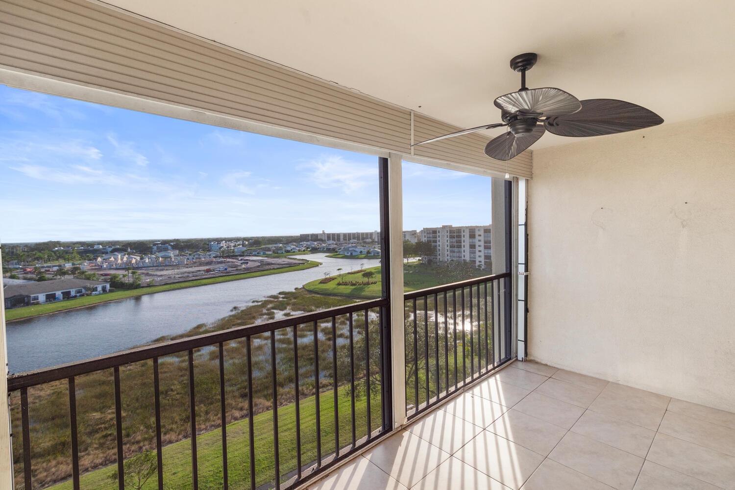 HUNTINGTON LAKES SEC THREE CONDOS - Residential