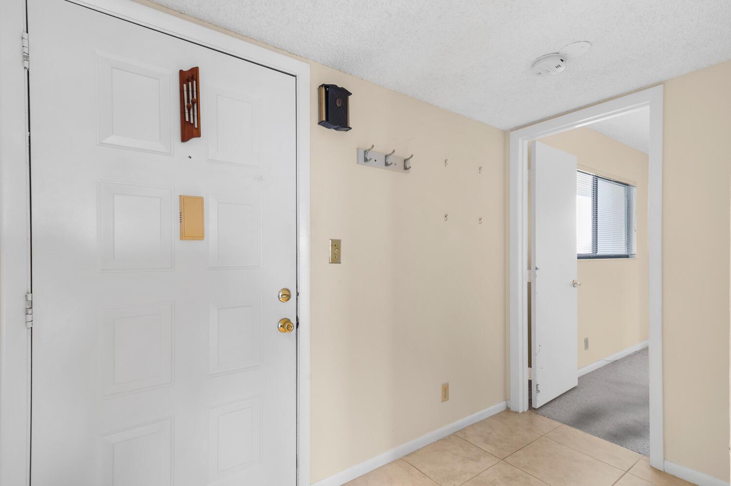 HUNTINGTON LAKES SEC THREE CONDOS - Residential