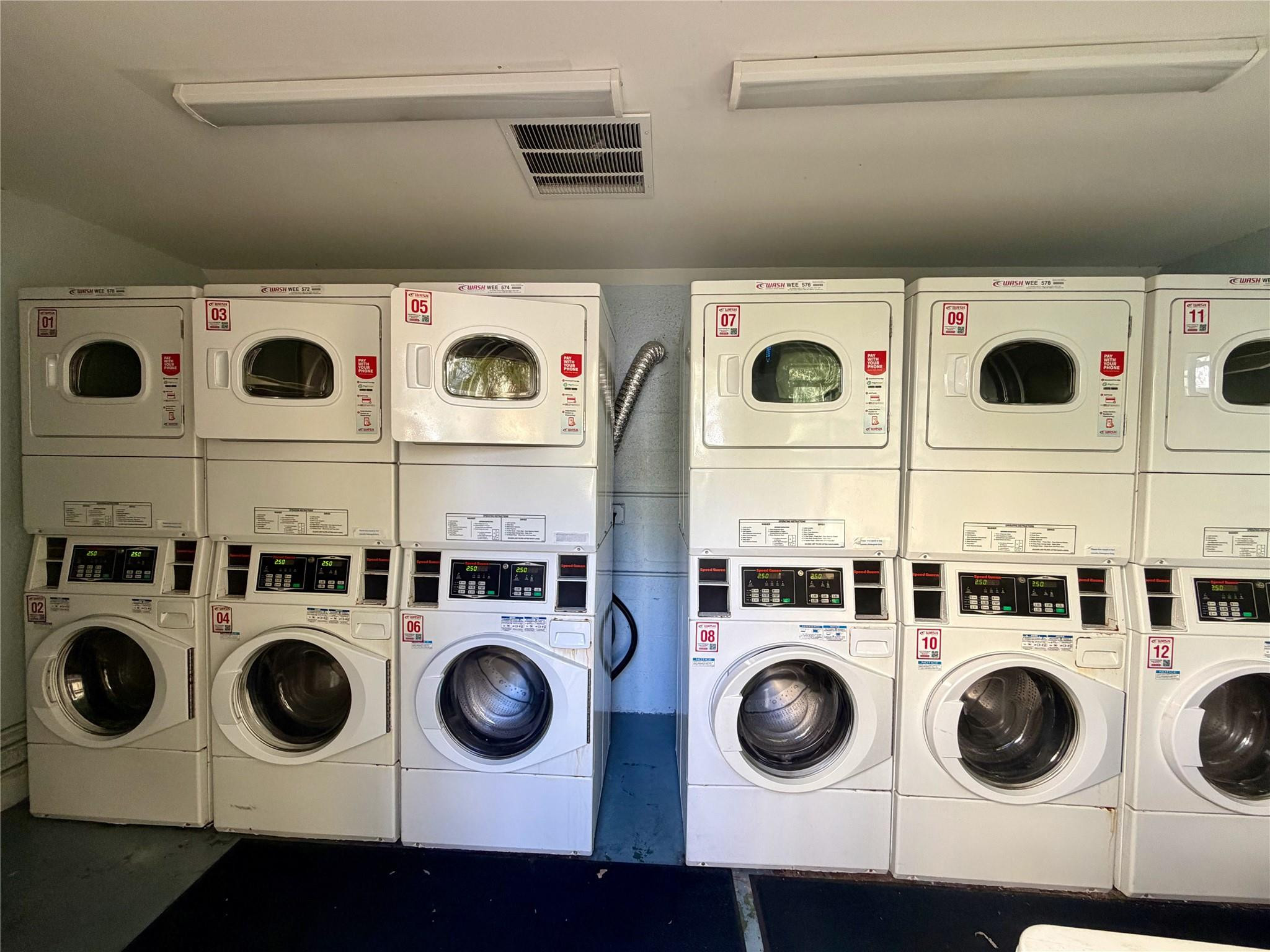 THE GROVE AT WILTON MANOR - Residential