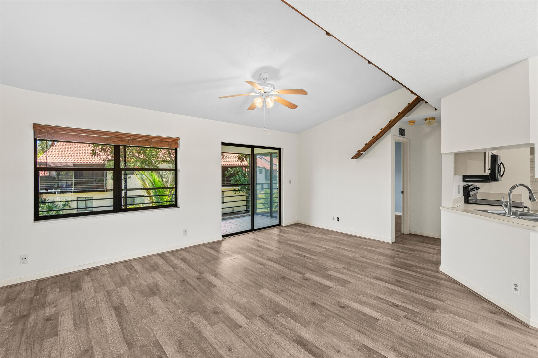 3 Via De Casas Sur 204