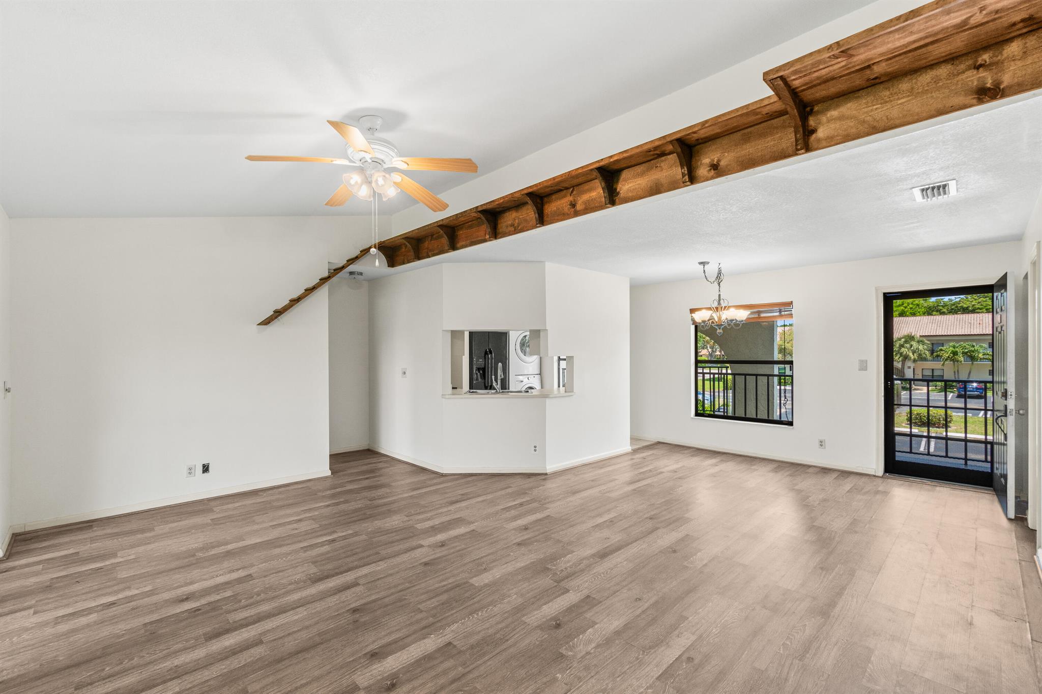 3 Via De Casas Sur 204