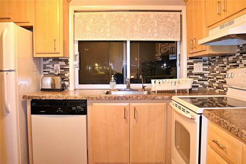 Condominium in Tamarac FL 9070 Lime Bay Blvd Blvd 9.jpg