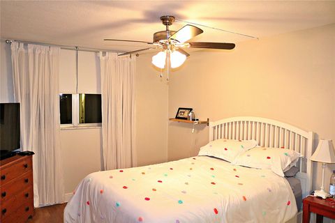 Condominium in Tamarac FL 9070 Lime Bay Blvd Blvd 23.jpg