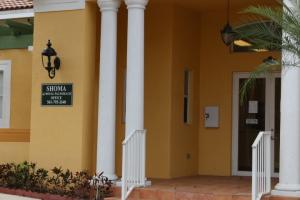 SHOMA TOWNHOMES AT ROYAL - Residential Lease