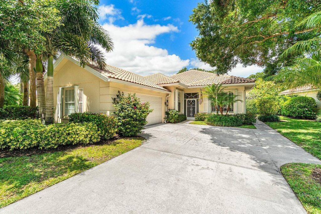 Photo of 396 Kelsey Park Drive, Palm Beach Gardens, FL 33410 (MLS # R11071762)
