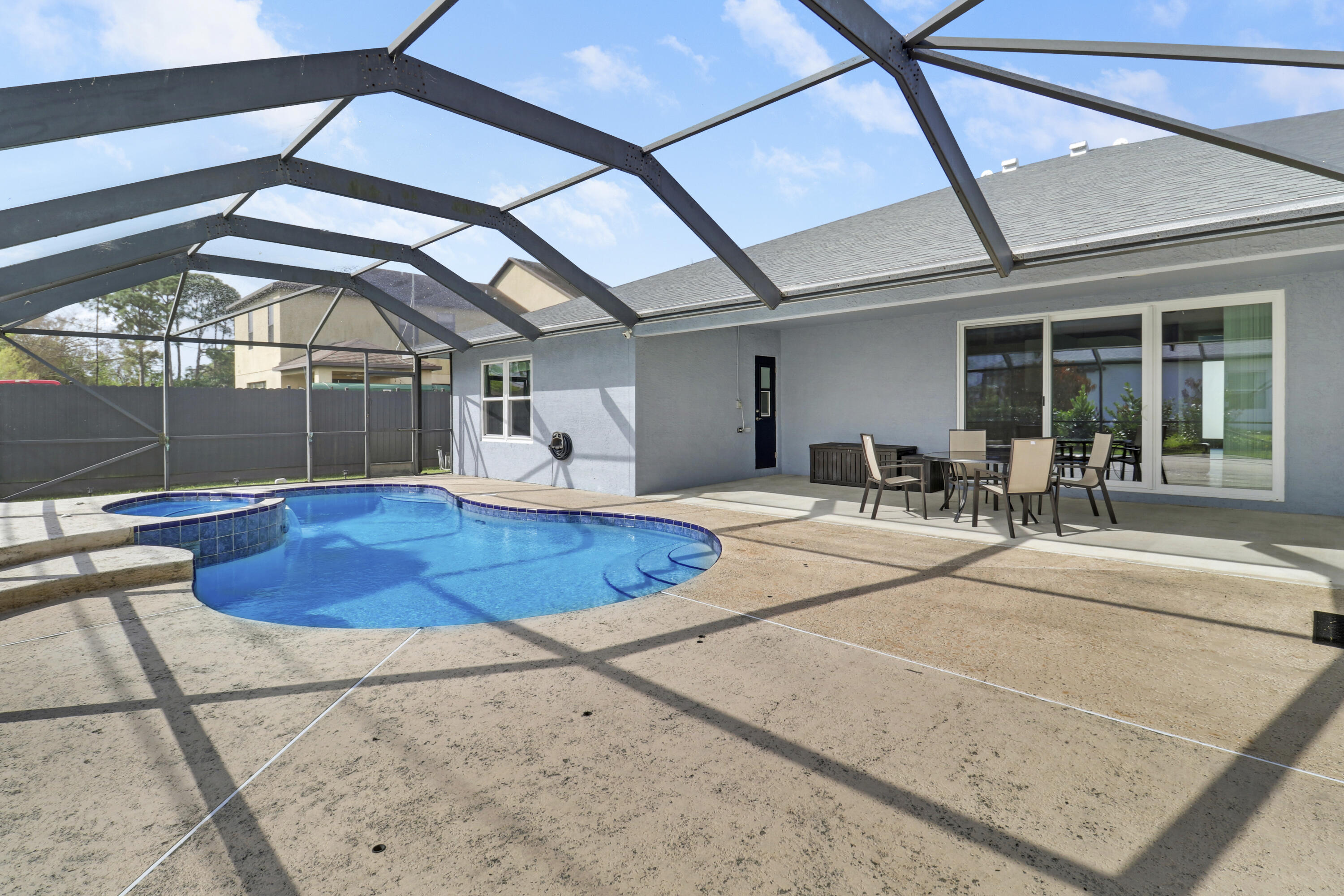 PORT ST LUCIE SECTION 7 - Residential