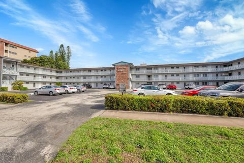 1021 Crystal Lake Dr 202 Deerfield Beach FL 33064