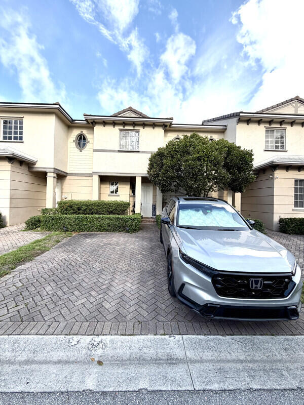1205 Abaco Lane
