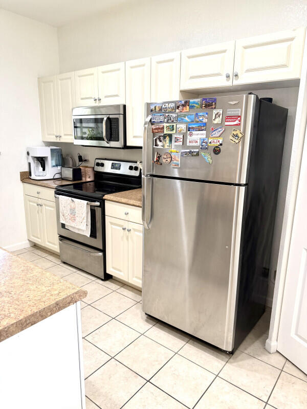 1205 Abaco Lane